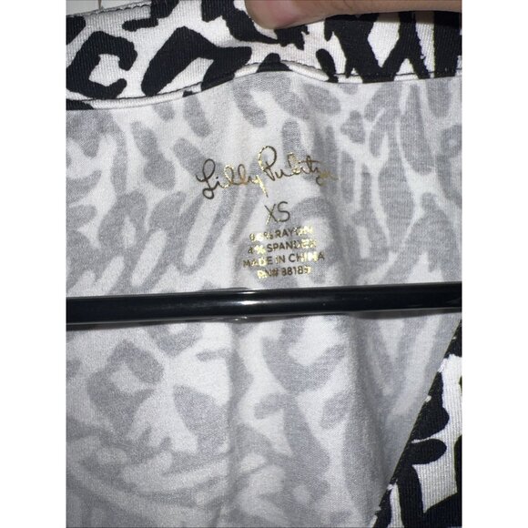 Lilly Pulitzer Wrap Top Black White Floral Retro V Neck Sz XSmall Blouse NWOT - Picture 6 of 10